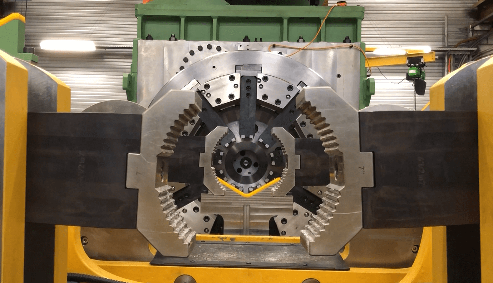 CSO13 Coupling Screw On Machine