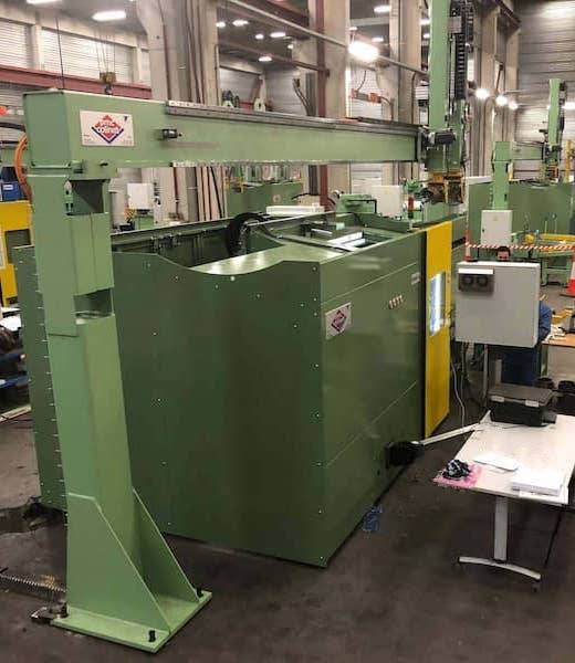 Rotating Product Coupling Threading Machine